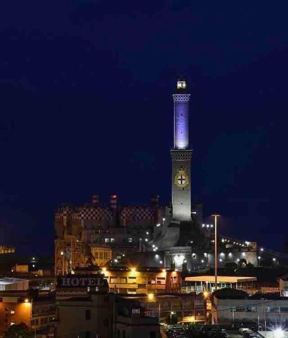 Casa Azzurra, Nel Cuore Di * Genoa