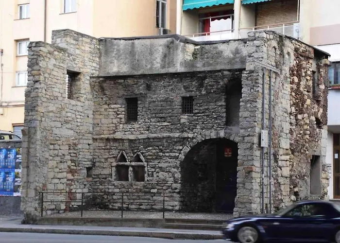 Casa Azzurra, Nel Cuore Di Genova